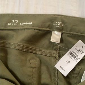 Loft Outlet Green Leggings NWT.